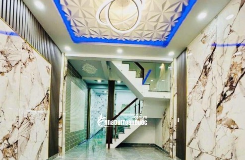 Bán nhà Bùi Văn Ba Quận 7 - 2 tầng, 42m² - Gân KCX Tân Thuận - 4.2 tỷ TL,
